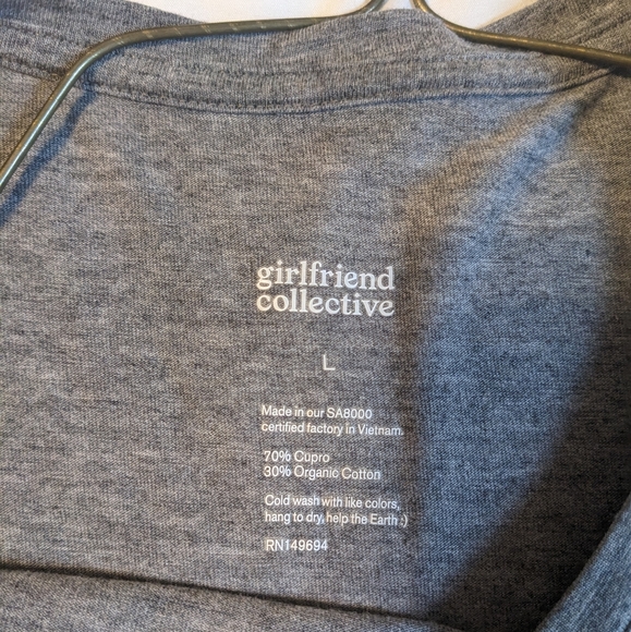 Girlfriend Collective Cropped Long Sleeve Tee - Picture 2 of 2